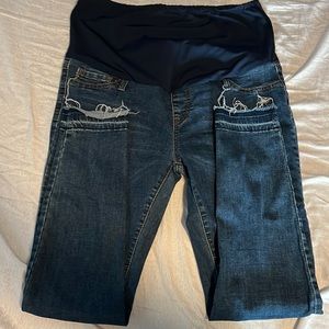 3/$40 MATERNITY- slim blue Jean with fringe hem